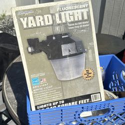 Yard floodlight