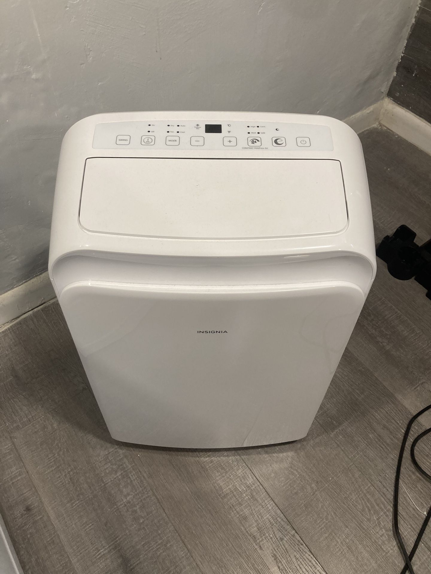 Insigna - 350 Sqft Air Conditioner