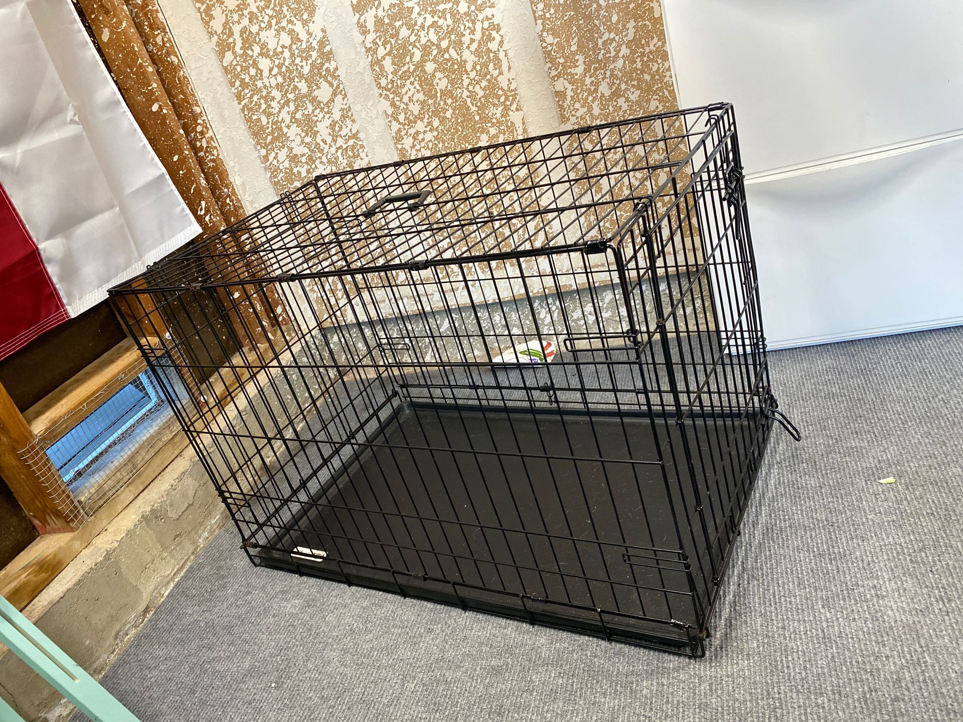 Large folding dog crate
