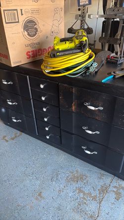 dresser