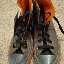 Boys Size 5.5 Women's Size 7.5 Converse Camo Green And Orange 