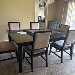 Dining Room Table 