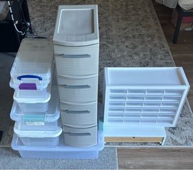 Large Storage container Lot
