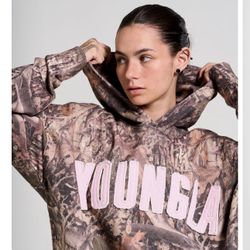 Youngla Hoodie 