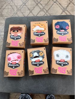 Complete Set of 6 ZURU Fuggler Alley Cats Plush Toys – NEW IN BOX – Rare Collectible Set