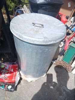20 Gallon Trash Can