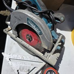 Makita 7-1/4" Magnesium Circular Saw