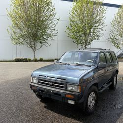 1992 Nissan Pathfinder 