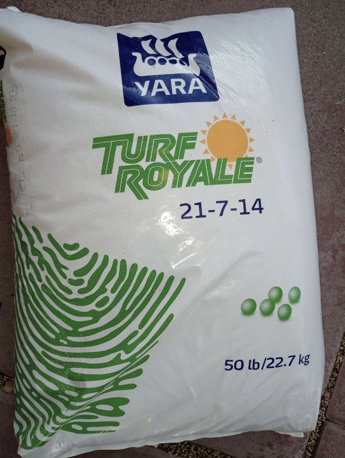 Turf Royale Fertilizer for Sale in Phoenix, AZ OfferUp