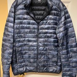 Men’s Uniqlo packable Jacket (m)