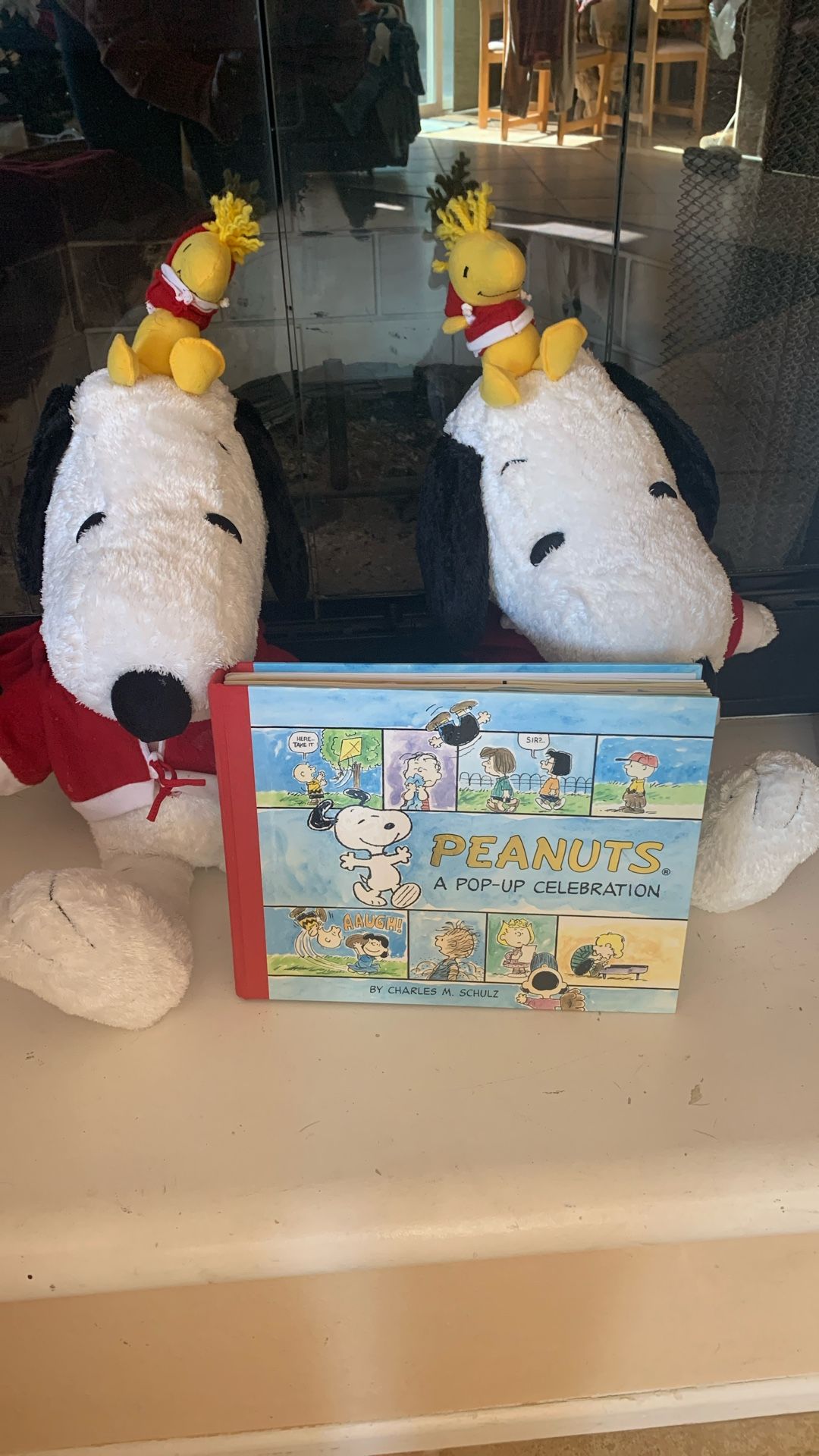 Snoopy And Peanuts Christmas Plushies And Pop Up Book