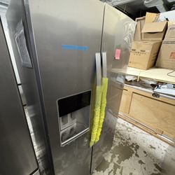 Whirlpool Side-By-Side Refrigerator In Fingerprint Resistant Stainless Steel Finish