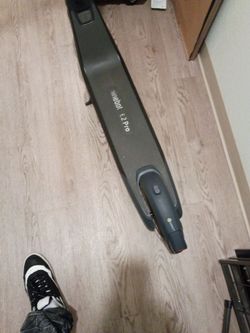 NINEBOT E2 PRO SCOTTER