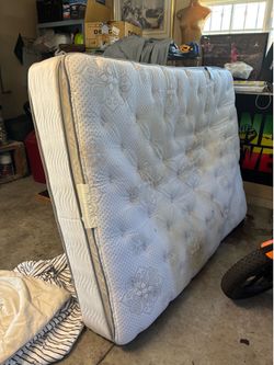 Queen mattress