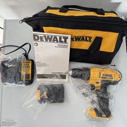 Brand  New  DEWALT  Drill  Driver Set 