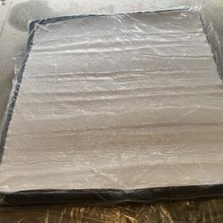 Sweetnight King Size Mattress New in Original Plastic