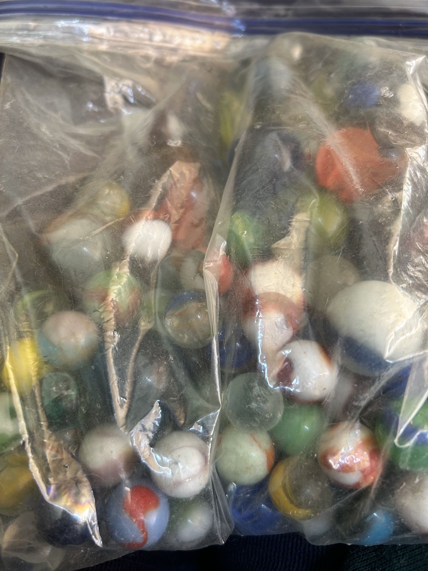 SANDWICH BAG OF OLD MARBLES