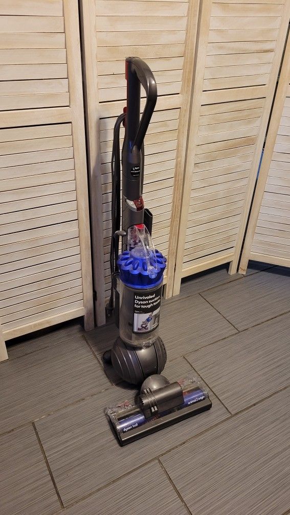 NICE DYSON ANIMAL 2 ORIGIN VACUUM CARPET CLEANER 