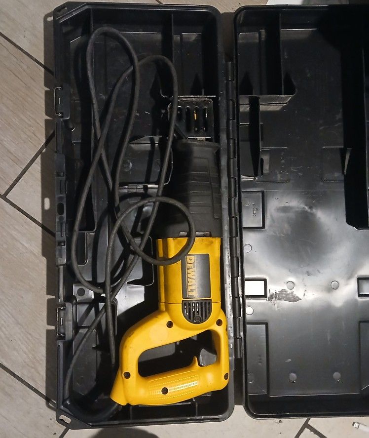 Dewalt Reciprocating Saw