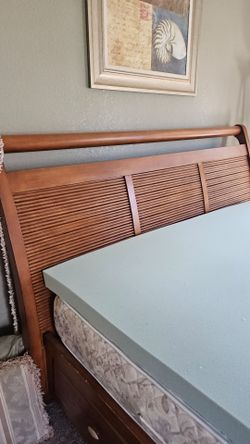 Pending Pick Up: FREE Bedroom Set