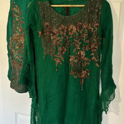 Indian / Pakistani Dress 