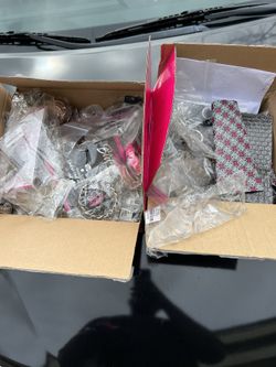 Paparazzi Jewelry 100s Of Pieces
