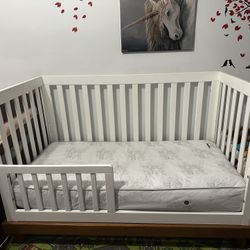 Crib 2-in-1 For Baby And For Toddler + Mattress
