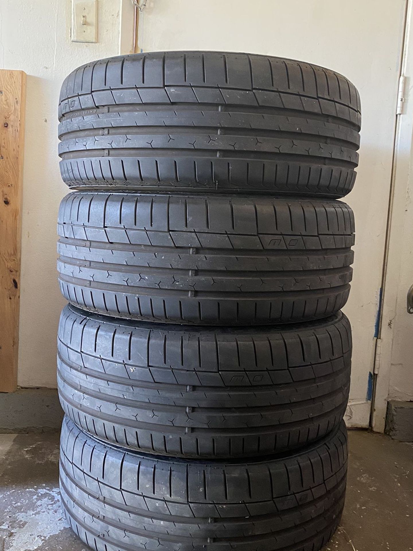 Continental Extreme Contact Sport Tires 225/45/18