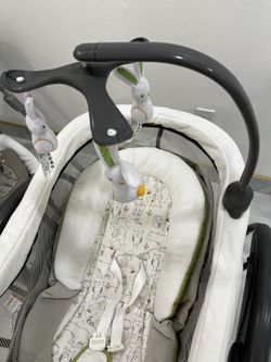 Graco Electric Baby Bed