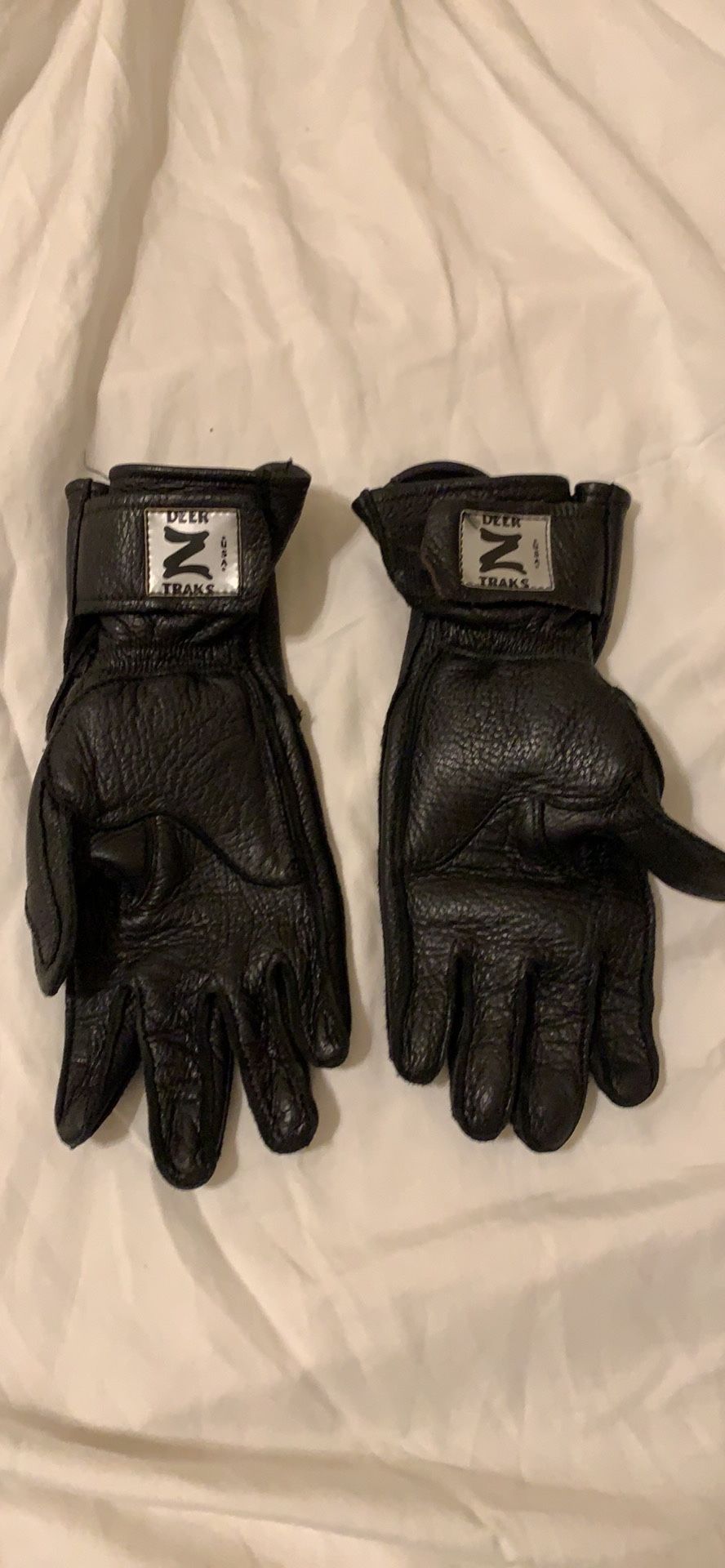 Women’s motorcycle leather gloves