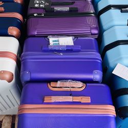 Brand New 28” Checked Luggage – TSA Lock – Only $50! 🧳✈️  Travel with confidence using this premium 28” hard-shell suitcase. Spacious, durable, and p