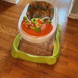 Baby walker 