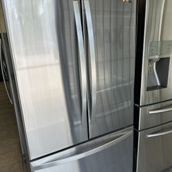Kenmore Refrigerator 