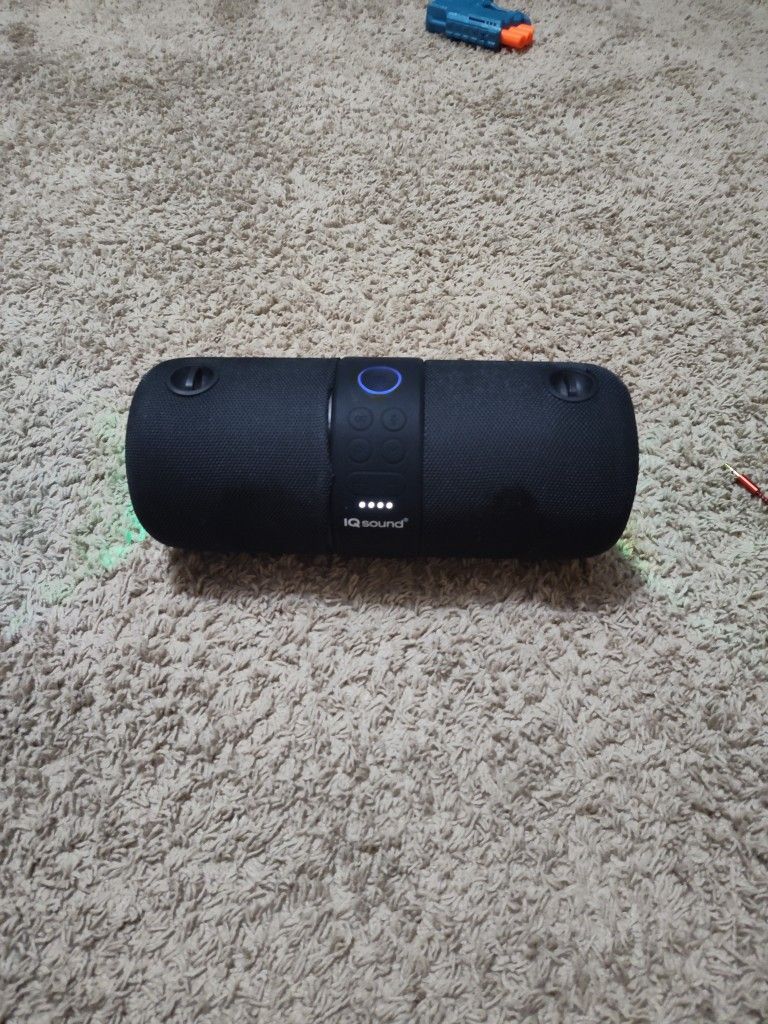 IQ Sound Speaker