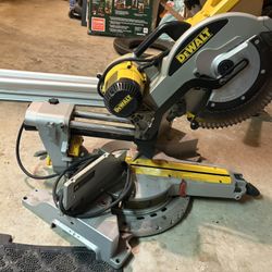DEWALT Double Bevel Sliding Compound Miter Saw and  Miter Saw Stand 