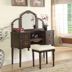Brand New 3 PC Warm Oak Vanity Desk Set