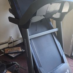 Horizon T202 Treadmill (foldable)