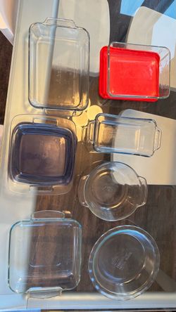 Seven Pyrex and Anchor Hocking Glass Bakeware Set with 2 lids