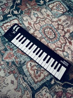 Midiplus AKM320 MIDI Keyboard