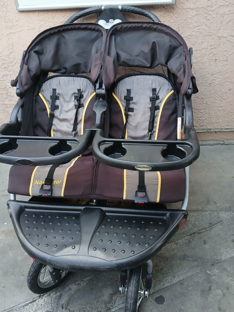 Double Stroller Babytrend  