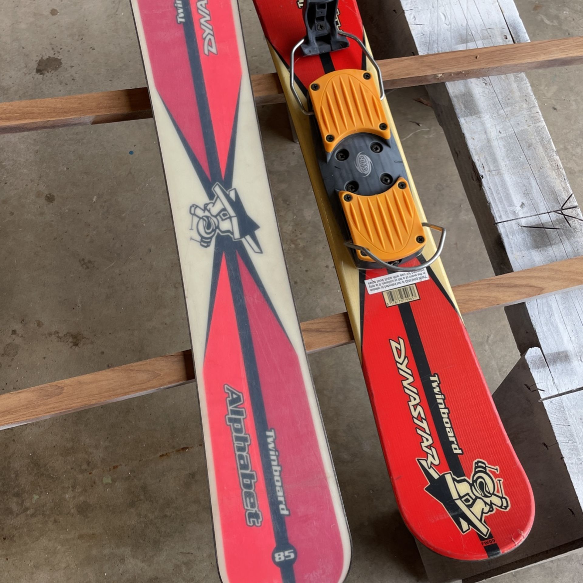 DYNASTAR twinboard Alphabet ショートスキー 中古メンテ済み Yahoo!オークション - DYNASTAR twinboard Alphabet ショートスキー 中