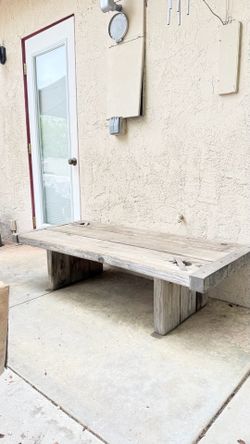Wide bench coffee table