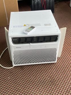 Hisense Large Room Window Air Conditioner with Heater, Remote Included ( 230-Volt , 11500-BTU