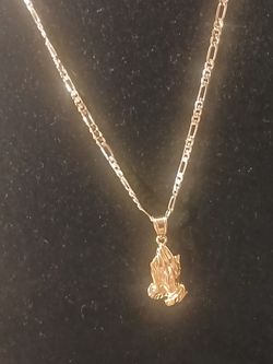 18k GoldPlatedchain and pendent$40