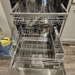 LG Quadwash Dishwasher 