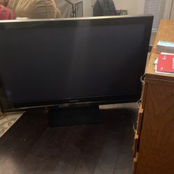 Used 55 inch Panasonic Tv
