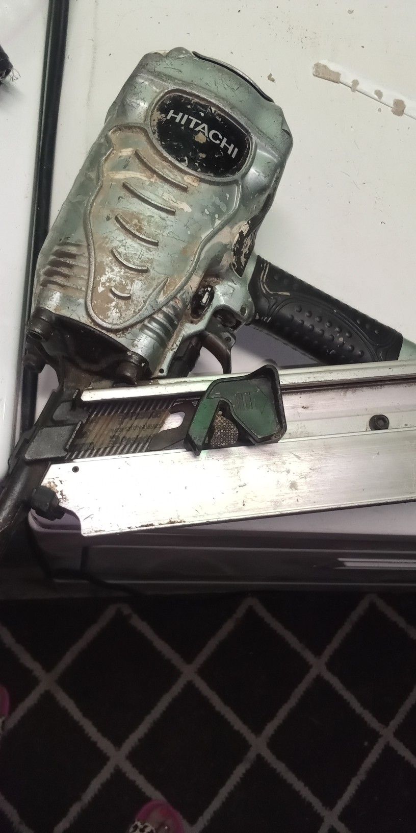 Hitachi 31/2 Framing Nailer Gun