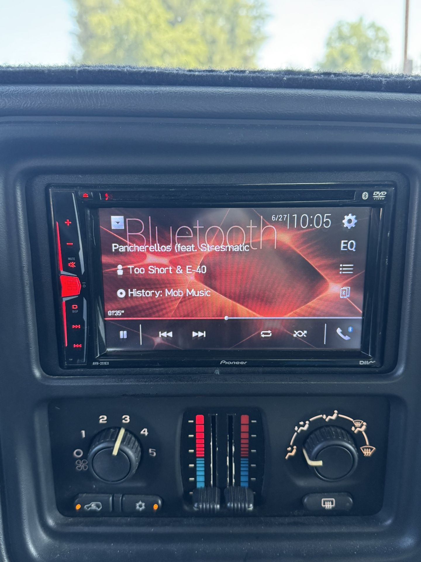 Pioneer Double Din Stereo