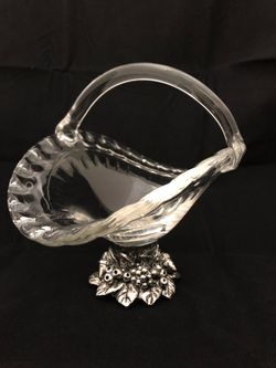 MURANO Crystal Basket ITALY 8"L x 7"W Price is firm