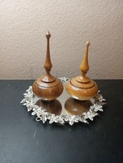 GORGEOUS Signed Cindy Drozda Pair Of 6" Myrtle Wood Finial Boxes From Oregon
